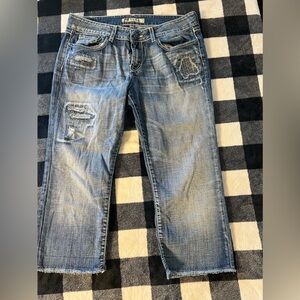 Women’s BKE Jean Capri. 32.